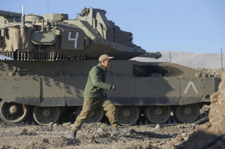 Israel Serang Basis Militer di Suriah