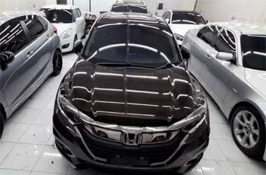 Ini Penyebab Mobil Warna Putih Gampang Kekuningan dan Kusam