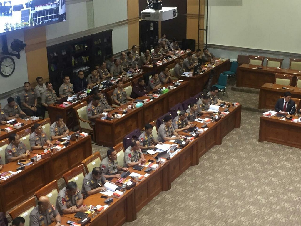 Rapat kerja Komisi III DPR dan Kapolri Jenderal Idham Azis. Foto: Medcom.id/Arga Sumantri 