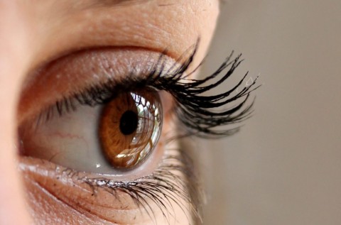 Penyebab Mata Kering dan Cara Menanganinya