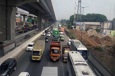 Smart Camera untuk Penerapan Electronic Traffic Law Enforcement