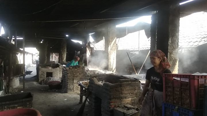 Pengusaha Tahu di Sidoarjo Sudah Lama Gunakan Limbah Plastik