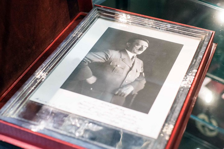 Dilelang, Topi Hitler Laku Rp777 Juta