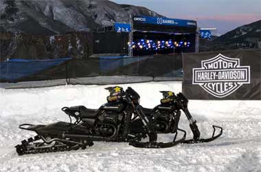 Harley-Davidson Street Rod 750 Ini Dibekali Kemampuan Melibas Salju