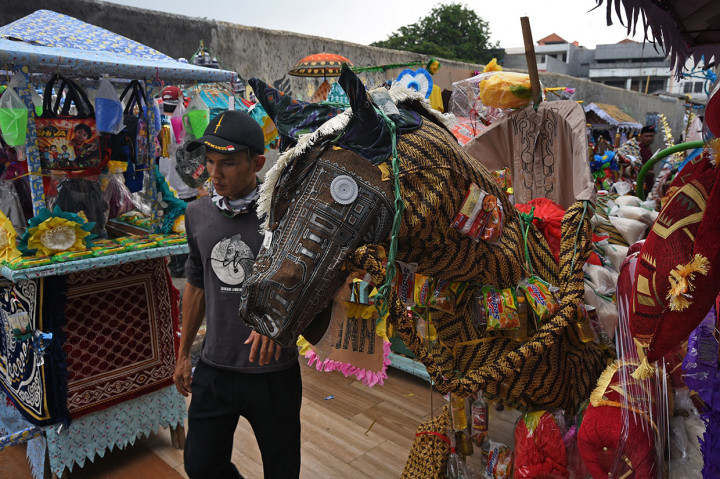 Serunya Tradisi Panjang Mulud di Serang