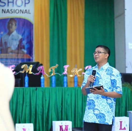 Khairuddin, Menggerakkan Pendidikan Lewat 'Tol Langit'