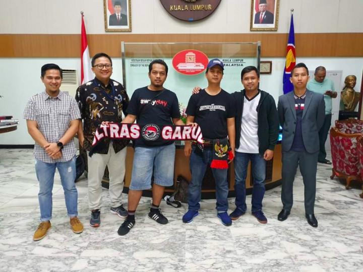 Polisi Malaysia Bebaskan 2 Suporter WNI yang Ditahan