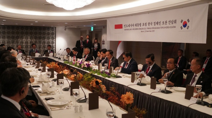 Jokowi Invites Korean CEOs to Help Build New Capital