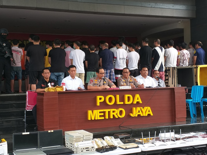 85 WN Tiongkok Ditangkap Terkait Penipuan Online