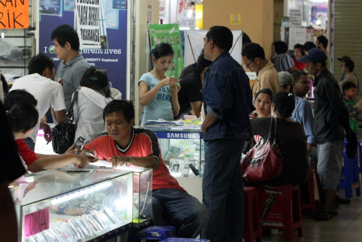 Pedagang Ponsel Protes Penerapan Regulasi IMEI