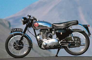 Intip Kemolekan Motor Klasik BSA DBD34 Gold Star