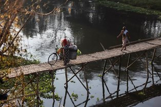 Penanganan Pencemaran Bengawan Solo Tugas Bersama