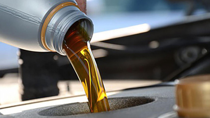 Kompresi Semakin Tinggi, Mobil Zaman Now Butuh Pelumas Encer