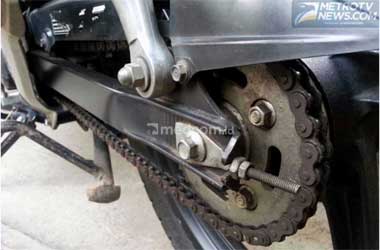 Hindari Pakai Oli Bekas di Rantai Motor