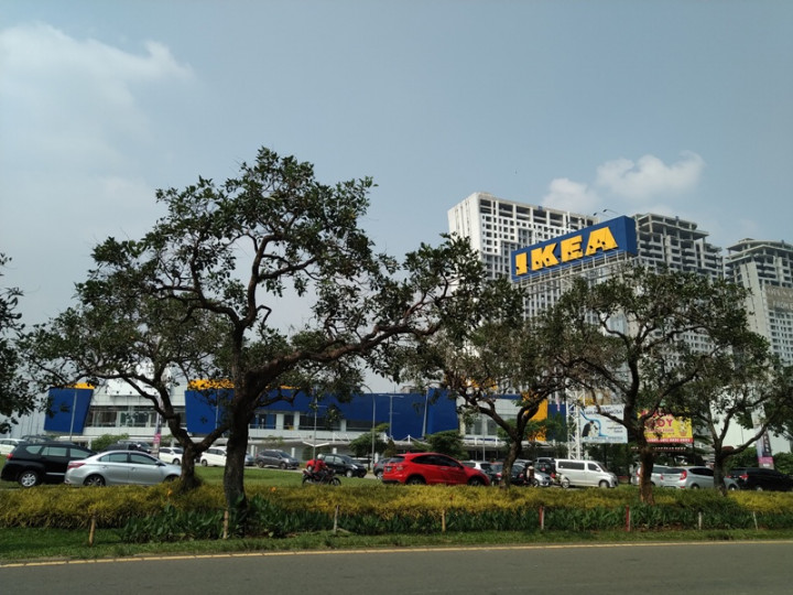IKEA Sentul Manfaatkan Fasilitas Eks Giant