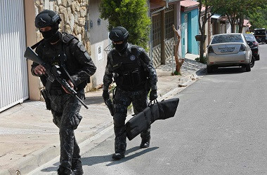 9 Orang Tewas Terinjak-injak dalam Penyerbuan di Brasil