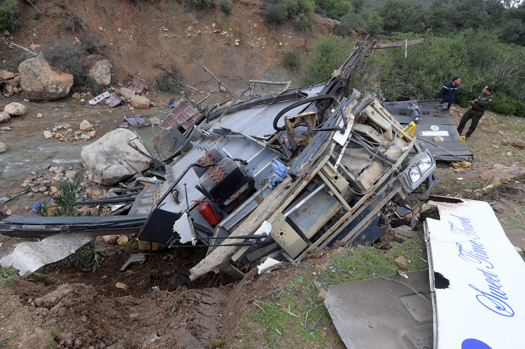 Bus Masuk Jurang di Tunisia, 24 Tewas