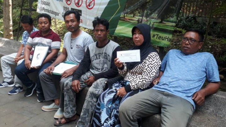 Warga Banyuwangi Bertahan di Istana untuk Bertemu Jokowi