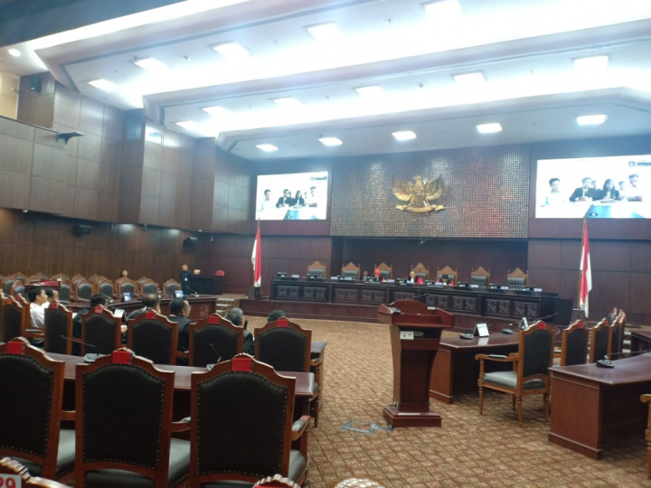 MK Kaji Tiga <i>Judicial Review</i> UU KPK