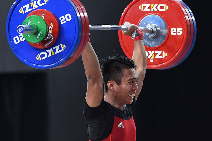 Angkat Besi Tambah Pundi-pundi Emas Indonesia