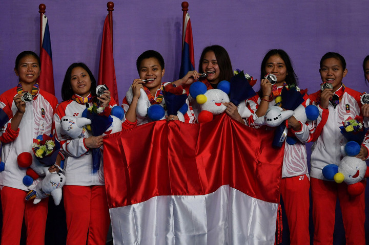 Bulu Tangkis Beregu Putri Indonesia Raih Perak