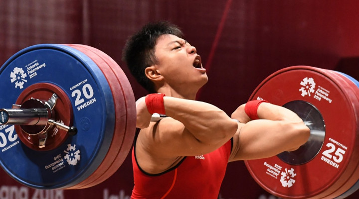 Angkat Besi Kembali Sumbang Emas untuk Indonesia