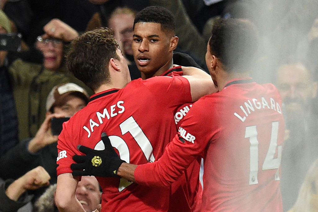 MU Tundukkan Tottenham Hotspur 2-1