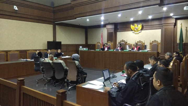 Empat Eks Legislator Lampung Tengah Dituntut Lima Tahun Bui