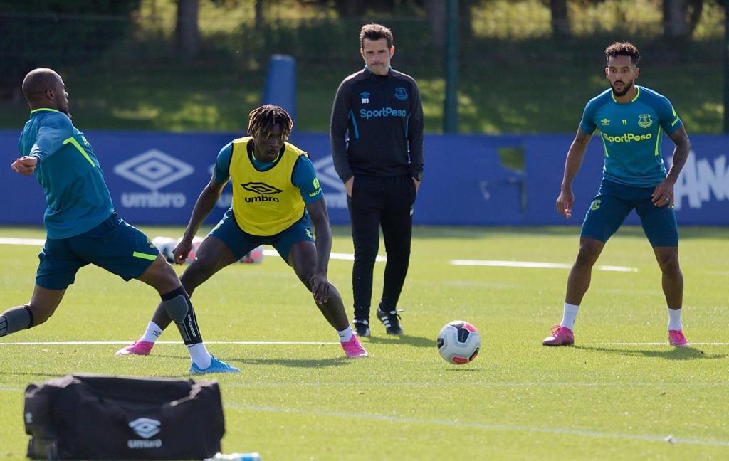 Marco Silva (Tengah) (Foto: Everton)