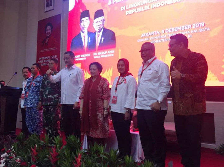 Megawati Ingatkan Pegawai Kemensos Setia dengan Pancasila