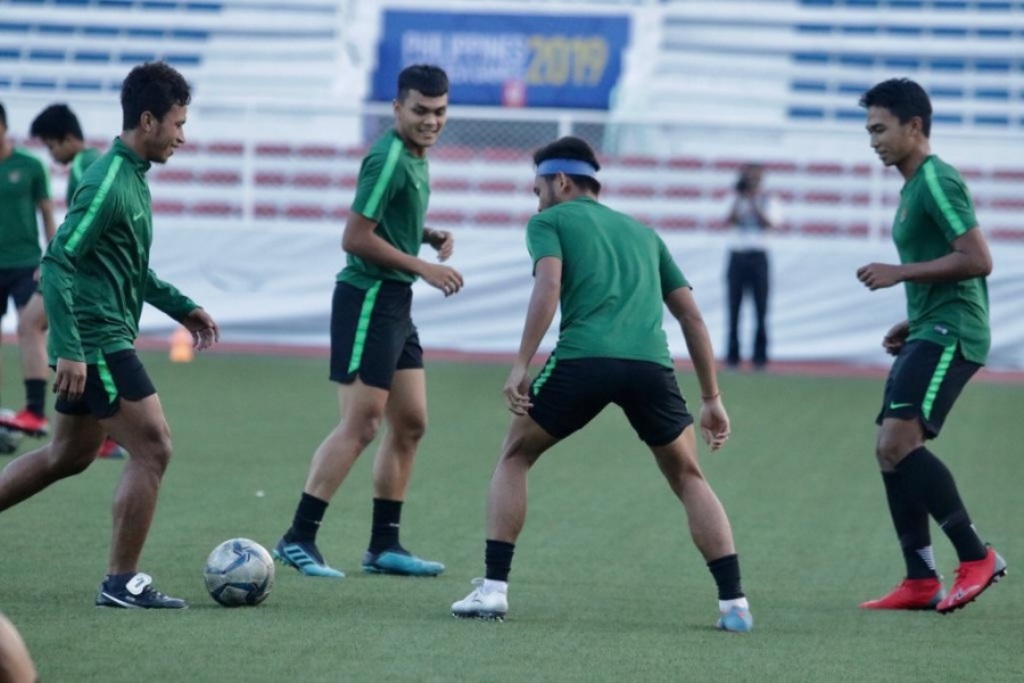 Para pemain timnas U-23 melakukan latihan (pssi.org)