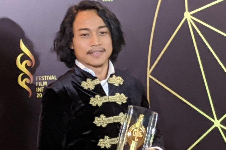 Shah Rukh Khan Ucapkan Selamat kepada Aktor Terbaik FFI 2019 Muhammad Khan