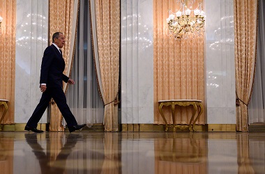 Trump Ingatkan Rusia untuk Tidak Intervensi Pemilu AS