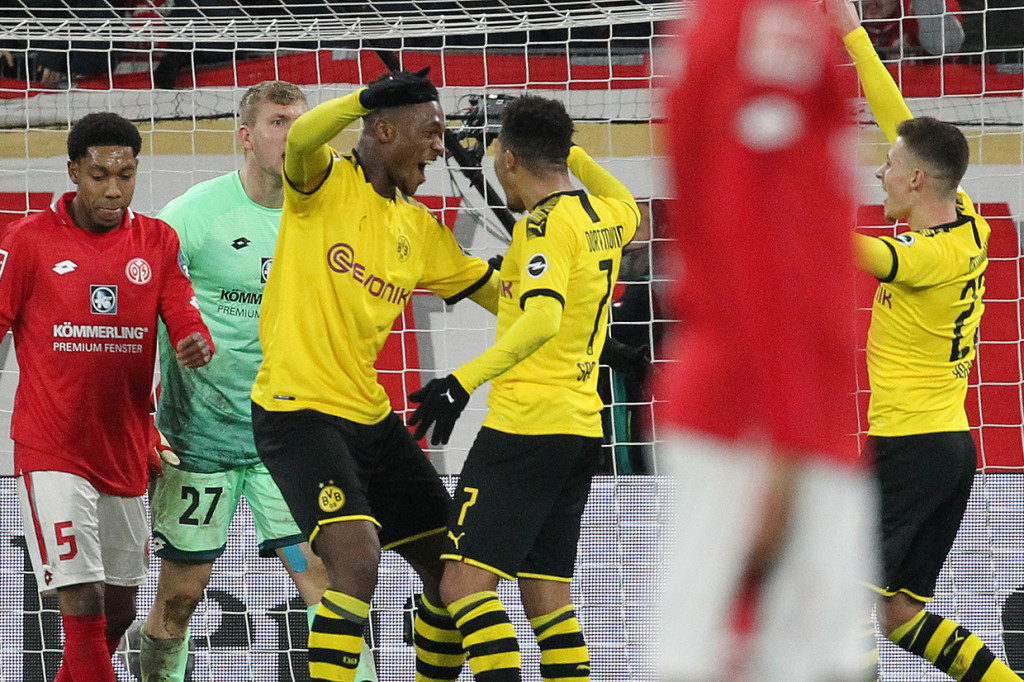 Dortmund Tekuk Mainz 4-0