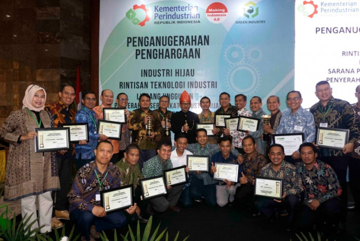 15 Pabrik Danone-Aqua Raih Penghargaan Industri Hijau 2019