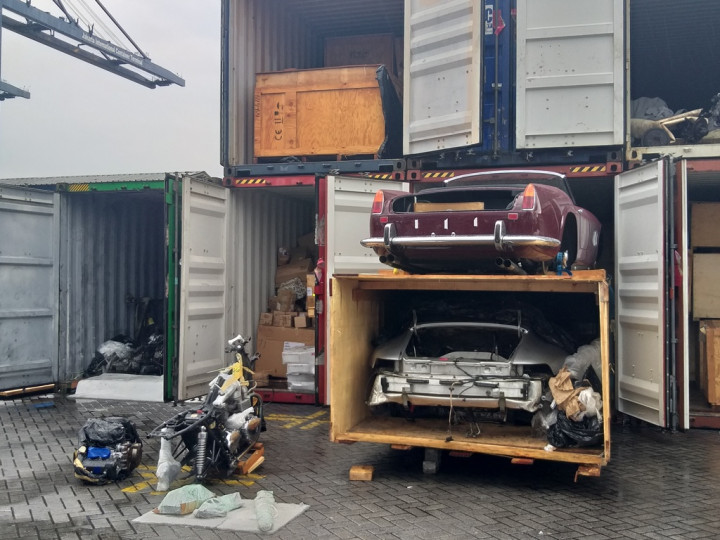 Penyelundupan Kendaraan Mewah di Tanjung Priok Rugikan Negara Rp48 Miliar