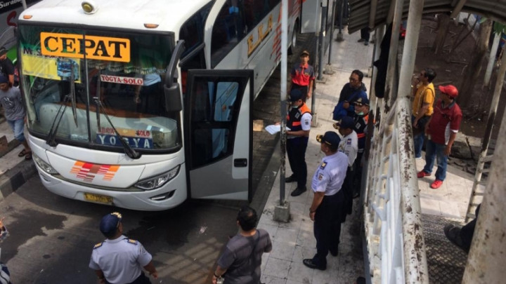 Dishub Usir 6 Bus dari Terminal Purabaya
