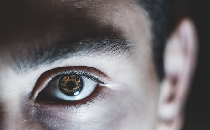 Cara Merawat Lensa Kontak