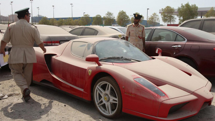 Banyak Supercar Tak Bertuan di Dubai