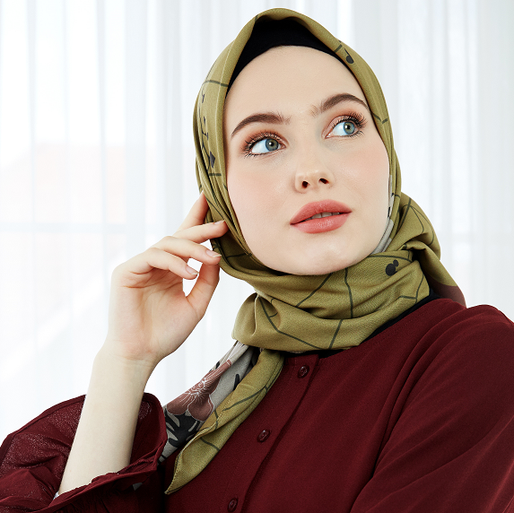 Tips Mengikat Rambut untuk Wanita Berhijab