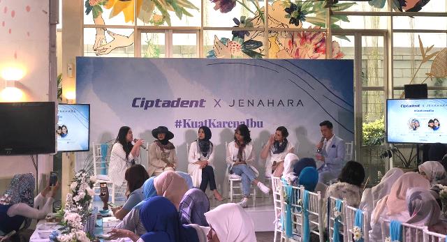 Karya Scarf Jenahara, Gambarkan Kuat karena Ibu