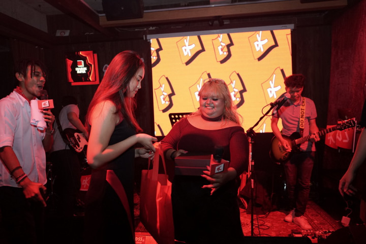 Finalis The Voice Indonesia Juarai Lomba Karaoke Gofar Hilman