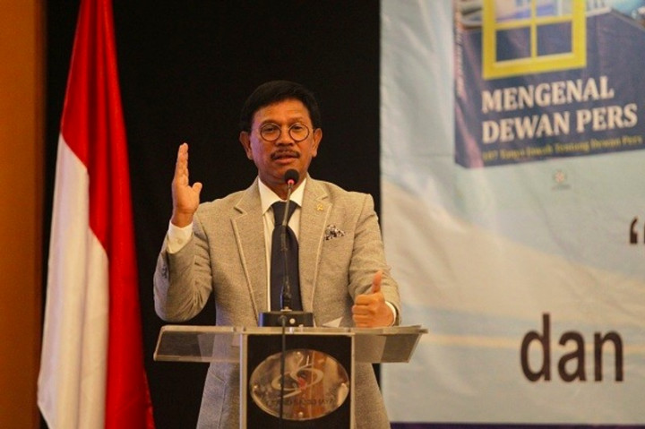 Minister Plate Asks NTT to Prepare for Digital Era