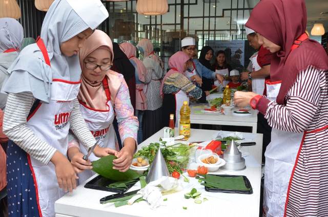 Mother’s Day Fun Cooking Class di Hari Ibu