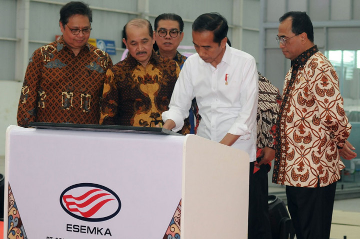 Kaleidoskop Otomotif 2019: Jokowi Resmikan Pabrik Esemka