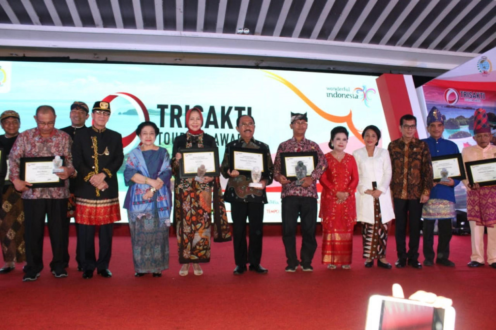 Sebanyak 14 daerah di Tanah Air berhasil meraih penghargaan pariwisata melalui Trisakti Tourism Award 2019. (Foto: Istimewa)