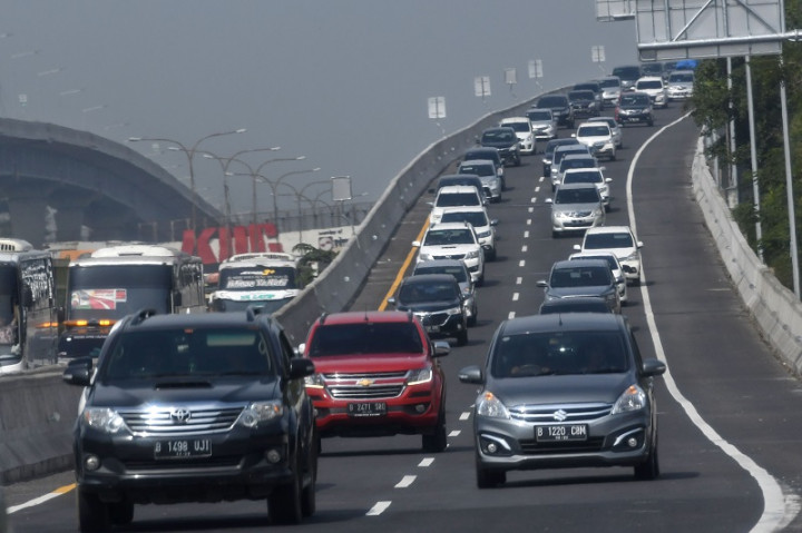 <i>Contra Flow</i> di Tol Cikampek Masih Berlangsung