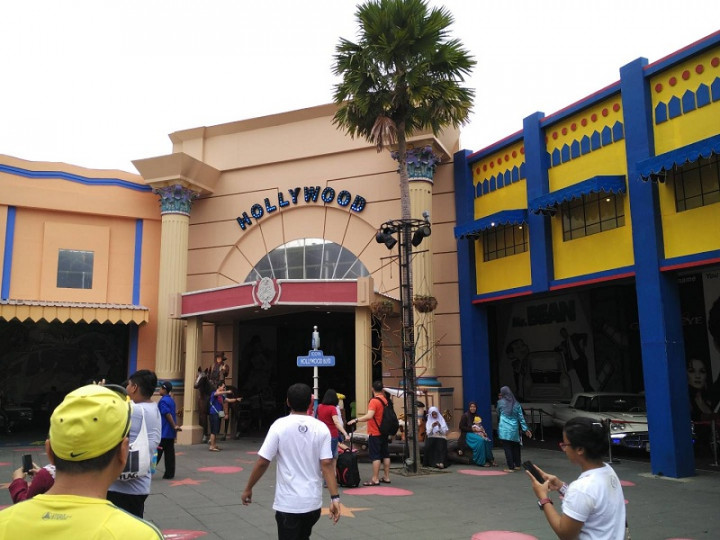 Belasan Ribu Wisatawan Padati Kota Batu