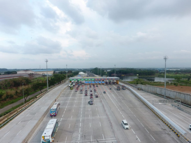  Ilustrasi kendaraan melalui Gerbang Tol. Foto: Jasa Marga