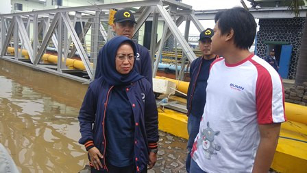 Pemkot Bekasi Diminta Menurunkan Volume Air Kali